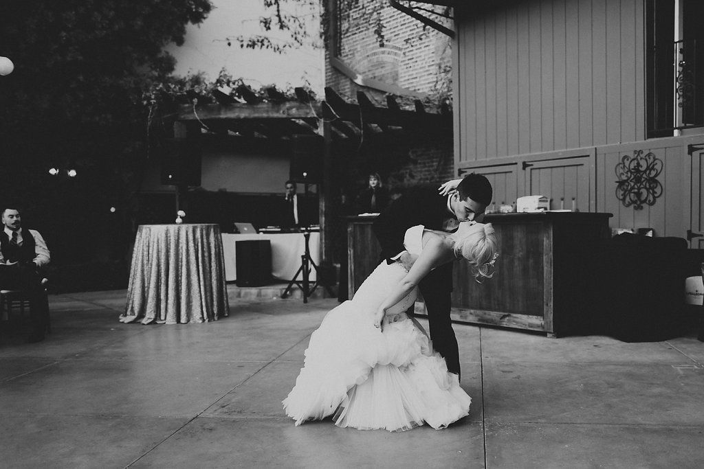 photo colorful-modern-wedding-franciscan-gardens