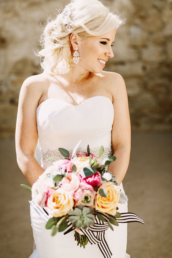 photo colorful-modern-wedding-franciscan-gardens