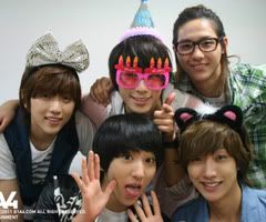 I know it's not related to Infinite but... I want to post a b1a4 photo cause of the song :) So here B1A4 :)