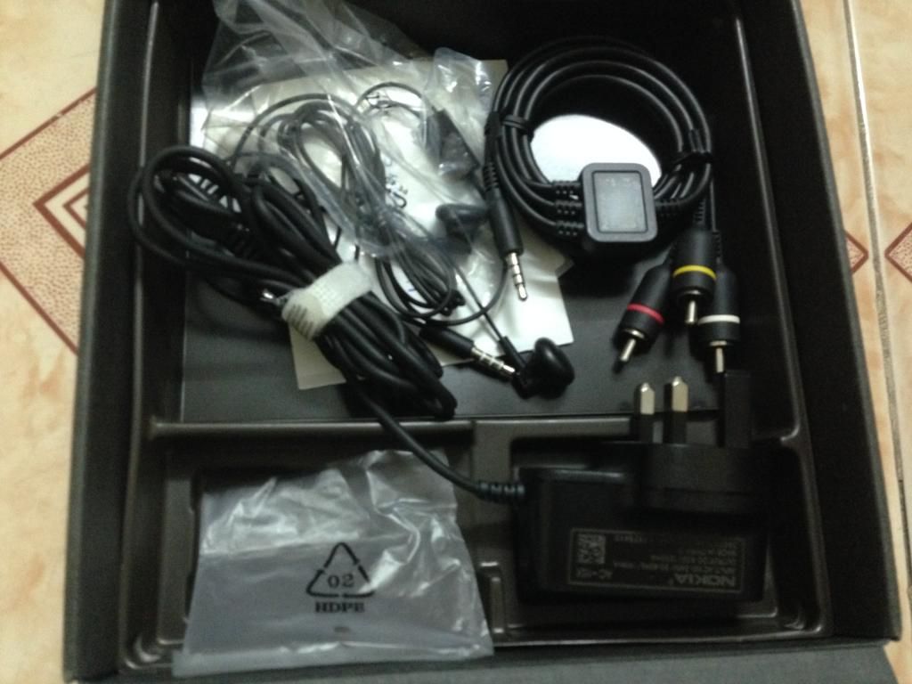 M8 red mới 100% chính hãng + dotview, Note 2 99% SSVN fullbox và Nokia N900 99% - 19