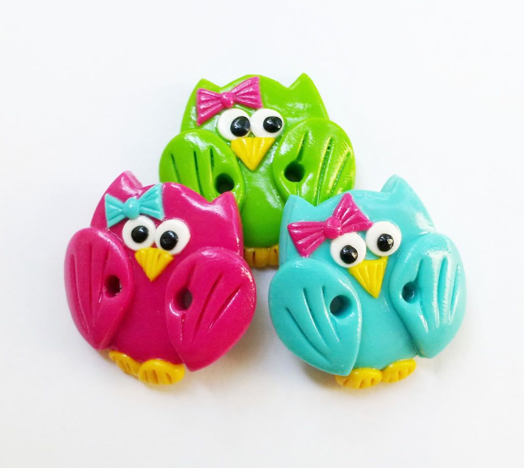 Cute little owls - set of 3 polymer clay buttons ( can be made as appliques for bows too)