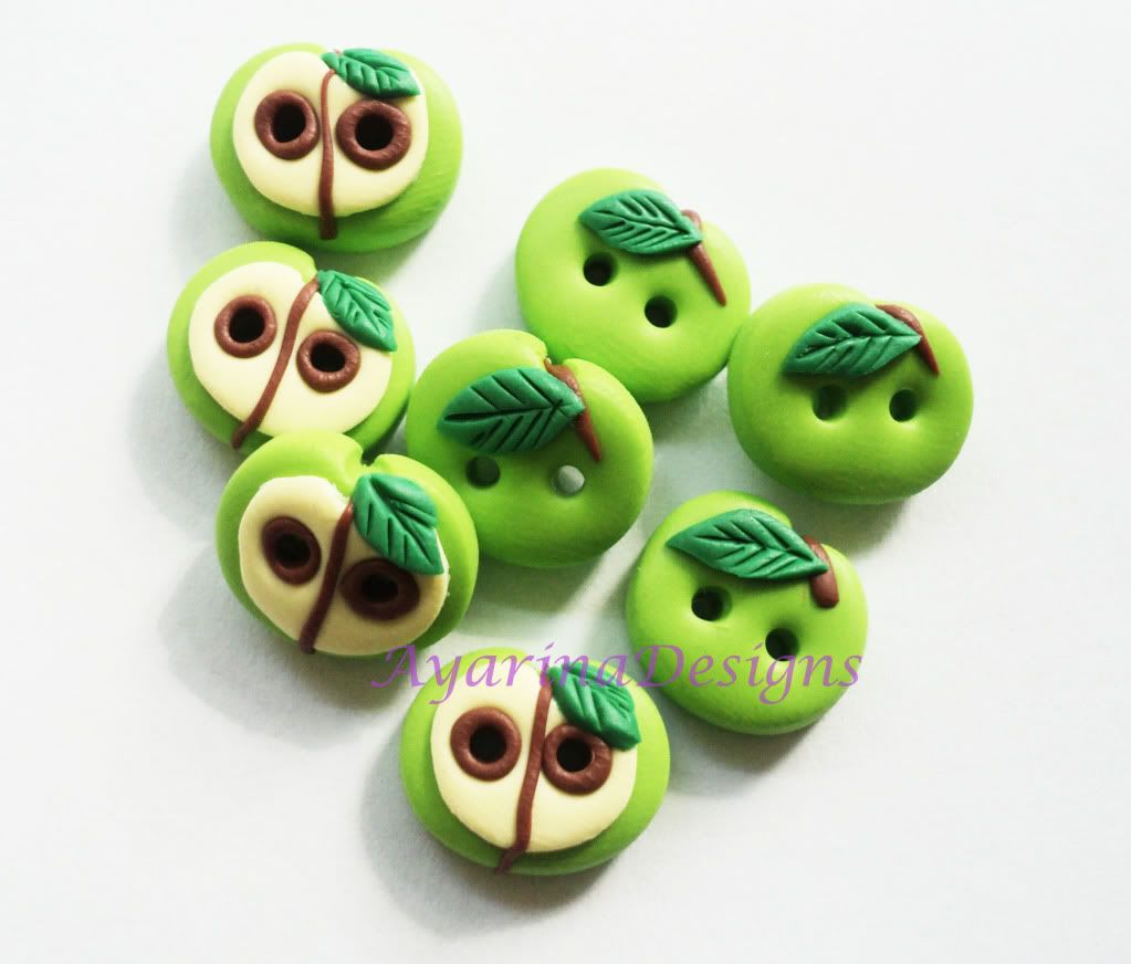 Green Apple - polymer clay buttons ( set of 8)