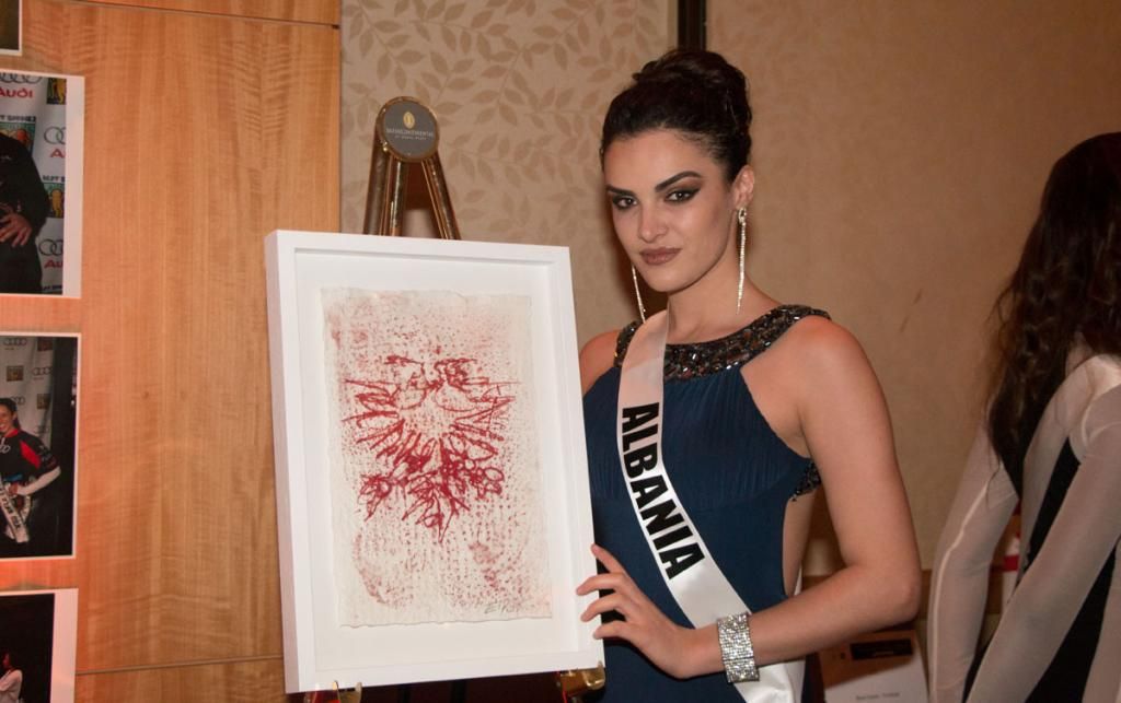 Miss Universe 2014 National Gift Auction Albania Zhaneta Byberi