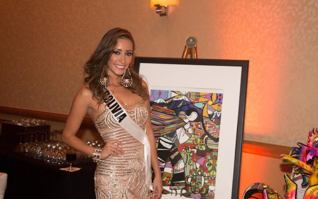 Miss Universe 2014 National Gift Auction Bolivia Claudia Tavel