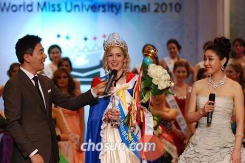 world miss university 2011 winner katie farr england