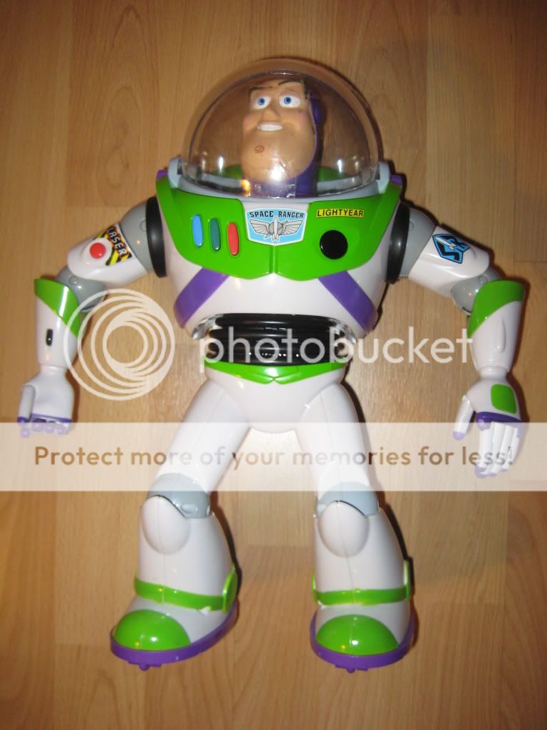   Huge Disney Walking Buzz Lightyear Light Year  Many pix,Youtube video